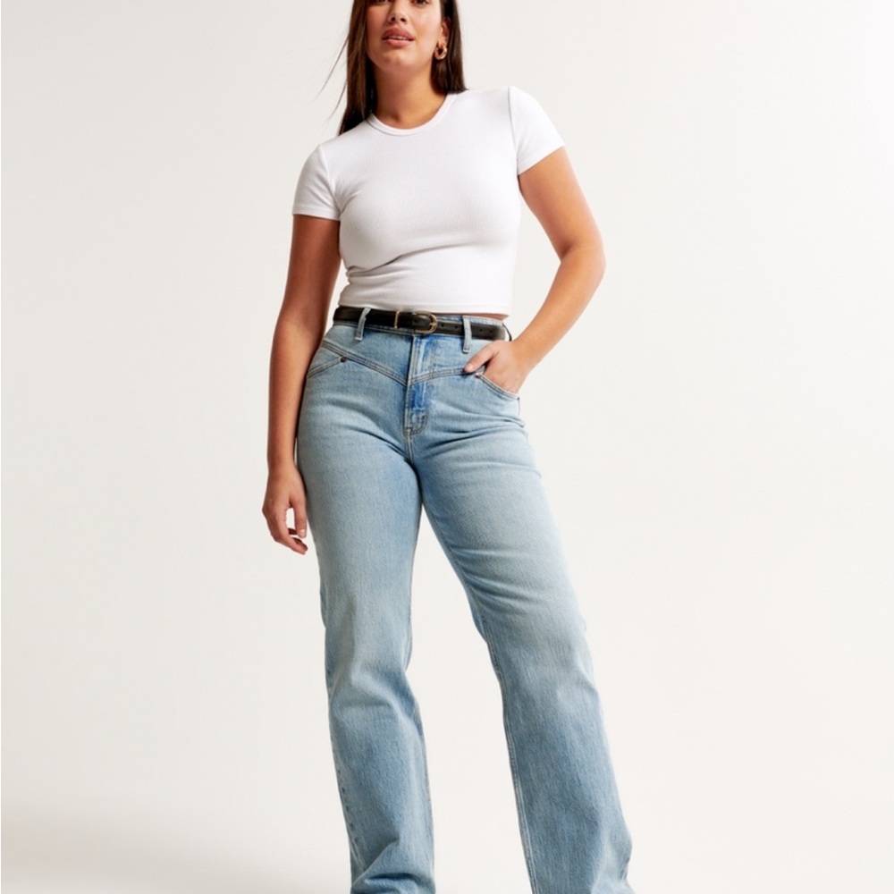 Abercrombie The 90s Relaxed Jean High Rise
